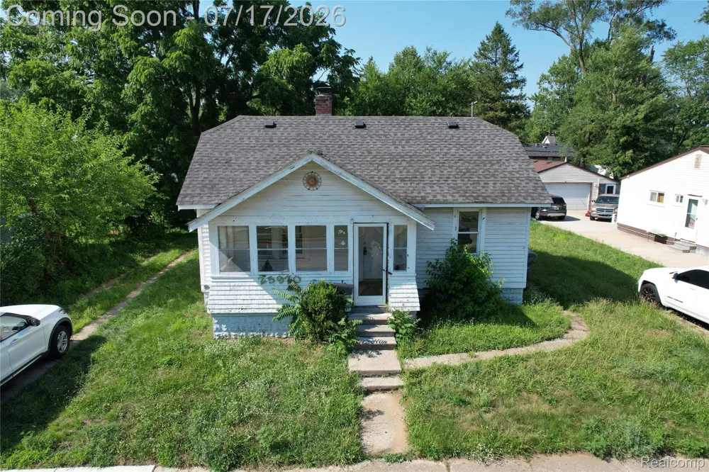25920 Colgate Street Inkster City, MI 48141