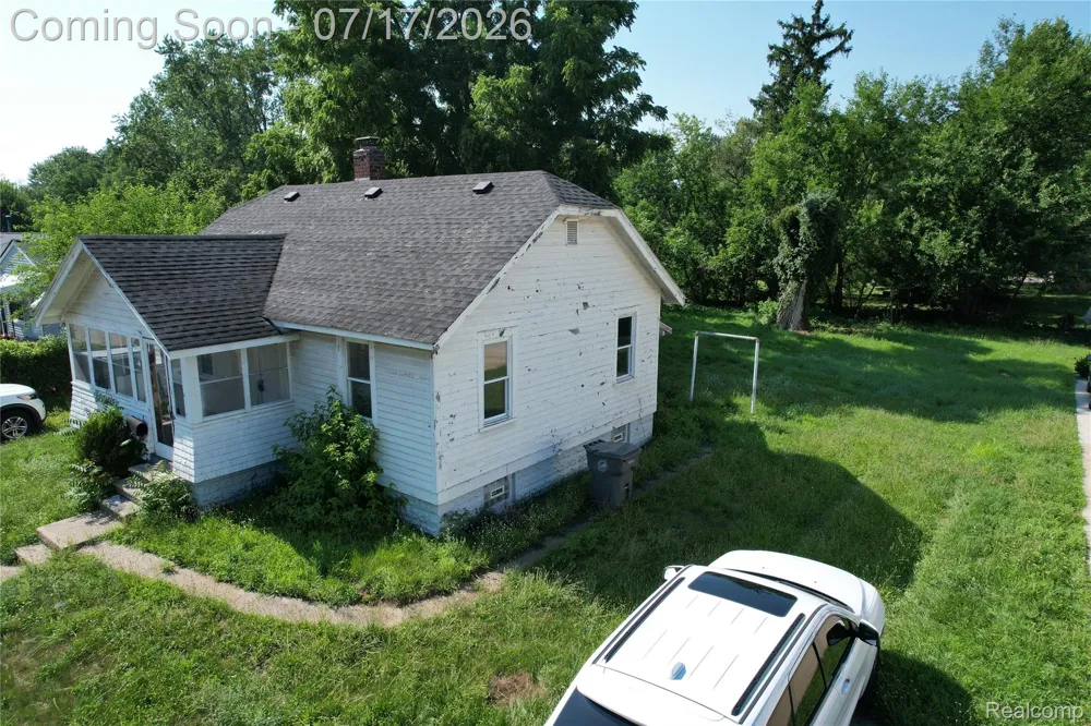 25920 Colgate Street Inkster City, MI 48141