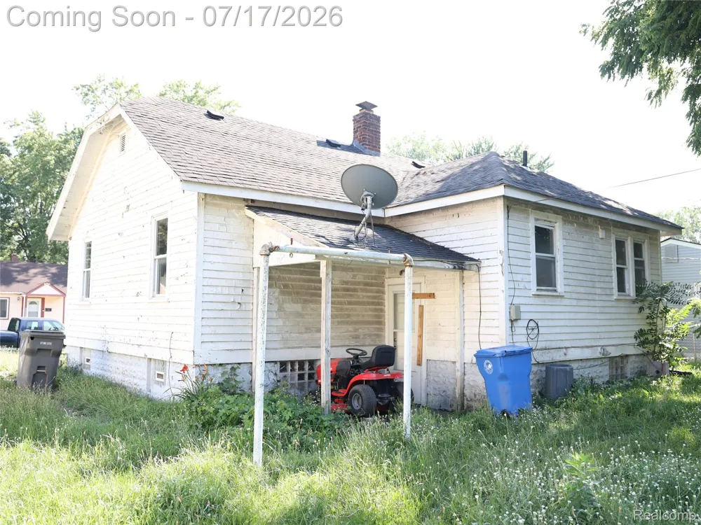 25920 Colgate Street Inkster City, MI 48141