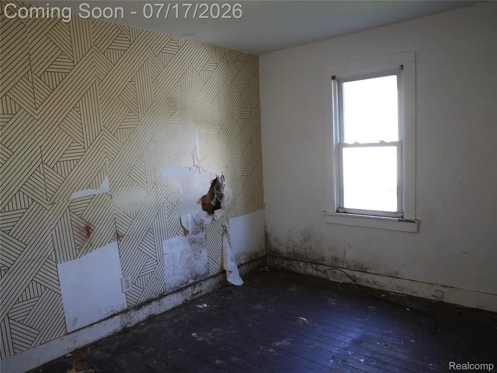 25920 Colgate Street Inkster City, MI 48141