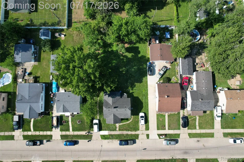 25920 Colgate Street Inkster City, MI 48141