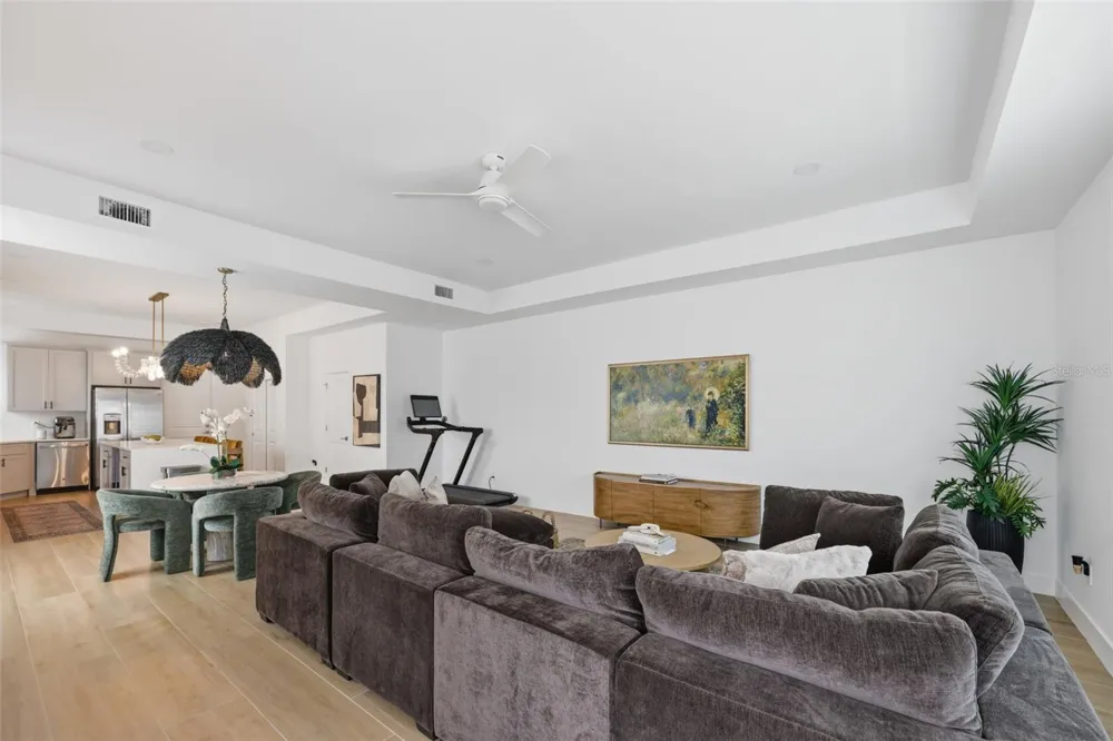 515 W PRINCETON STREET Orlando, FL 32804