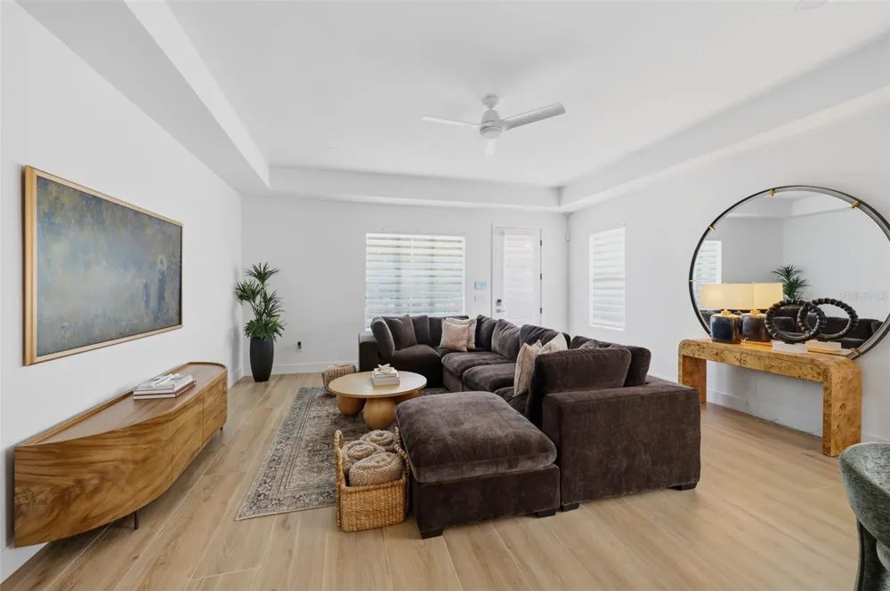 515 W PRINCETON STREET Orlando, FL 32804