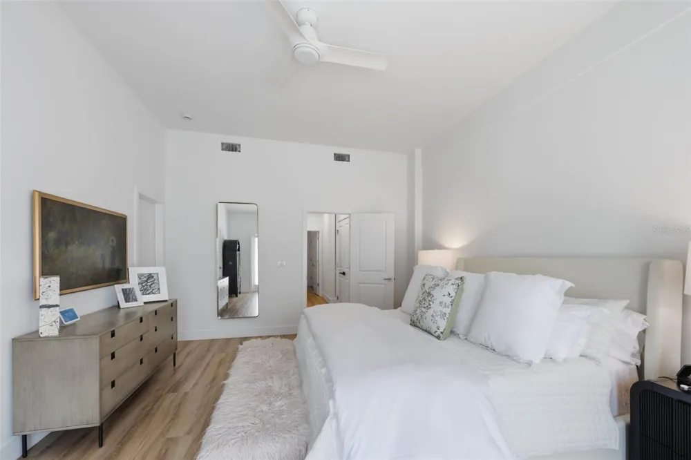 515 W PRINCETON STREET Orlando, FL 32804