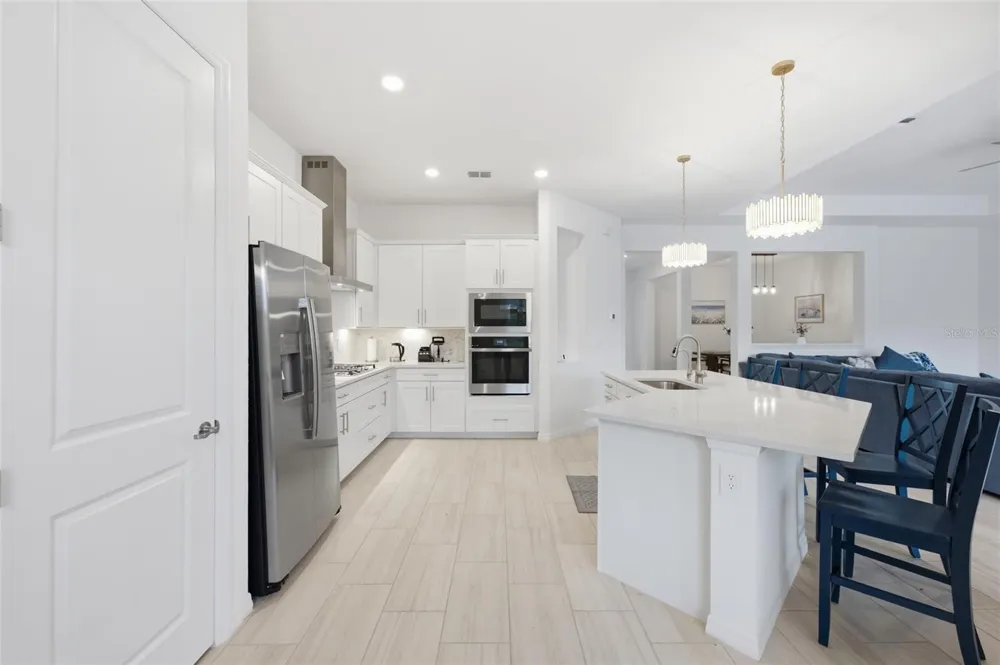 19047 SCALLOP LOOP Lakewood Ranch, FL 34211