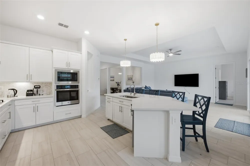 19047 SCALLOP LOOP Lakewood Ranch, FL 34211