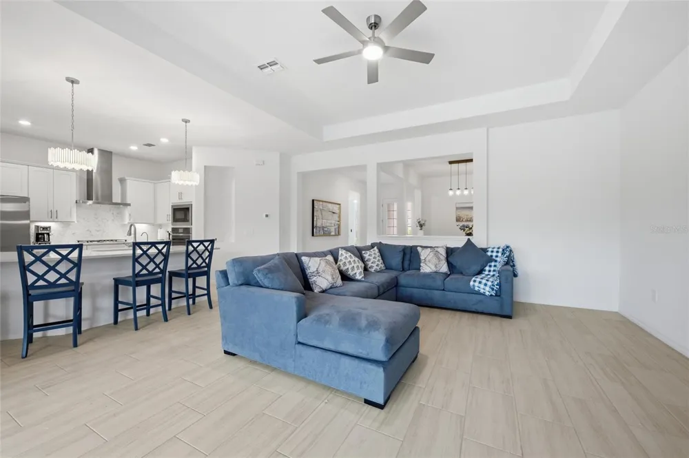 19047 SCALLOP LOOP Lakewood Ranch, FL 34211