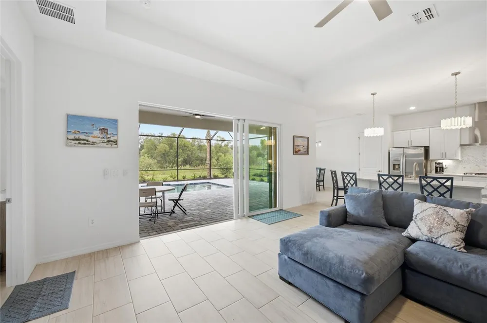 19047 SCALLOP LOOP Lakewood Ranch, FL 34211