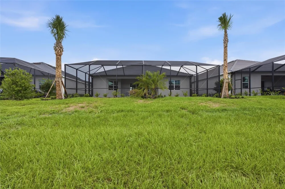 19047 SCALLOP LOOP Lakewood Ranch, FL 34211