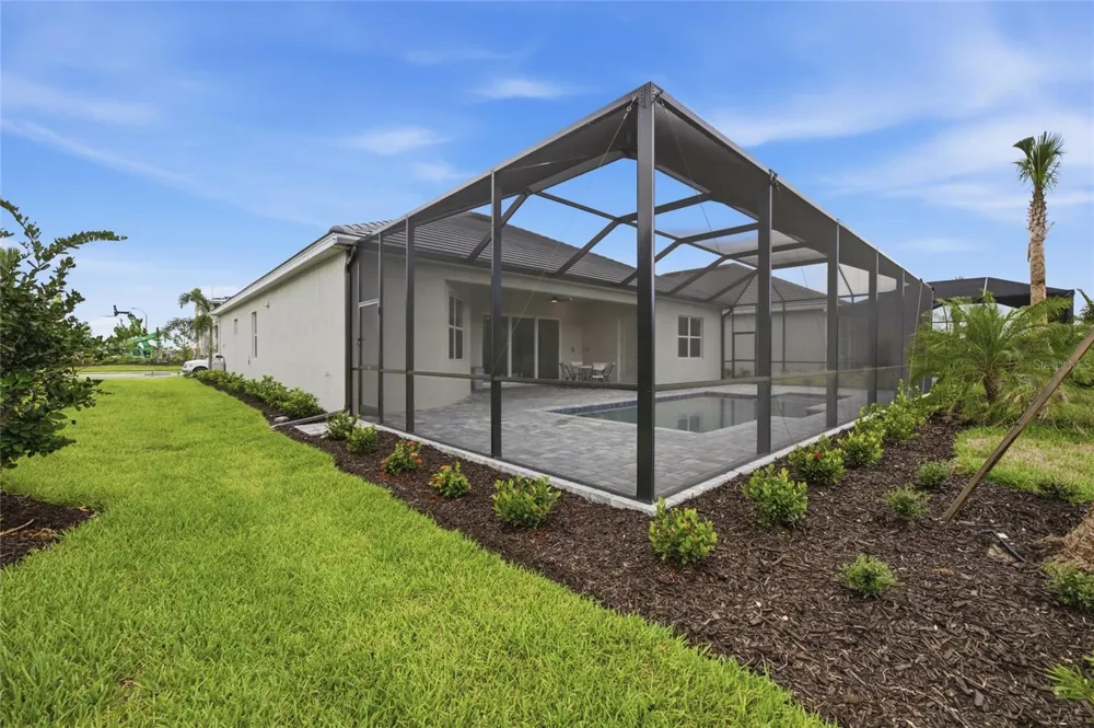 19047 SCALLOP LOOP Lakewood Ranch, FL 34211