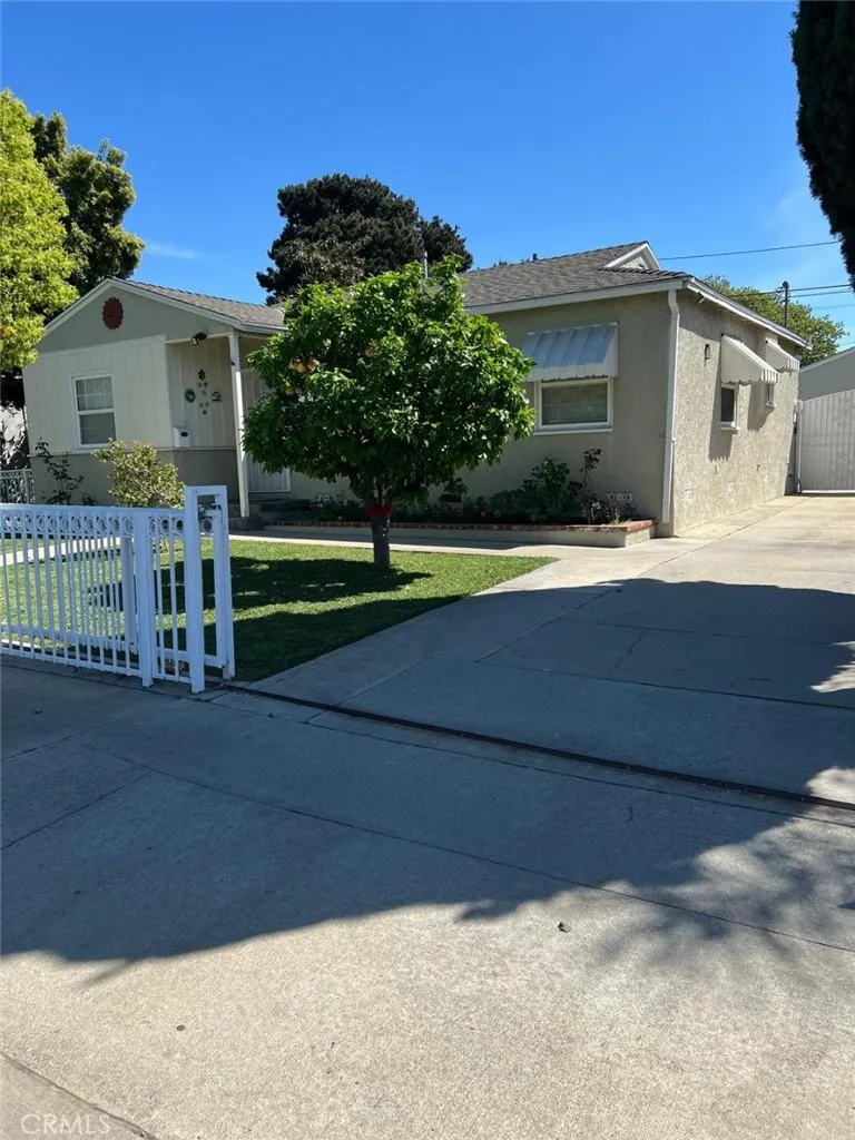 11508 Old River School Downey, CA 90241