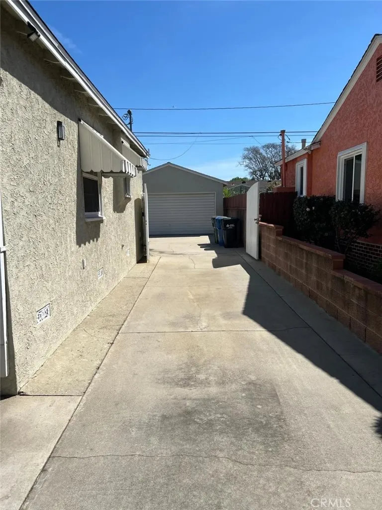 11508 Old River School Downey, CA 90241