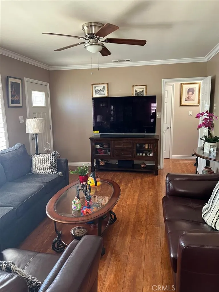11508 Old River School Downey, CA 90241