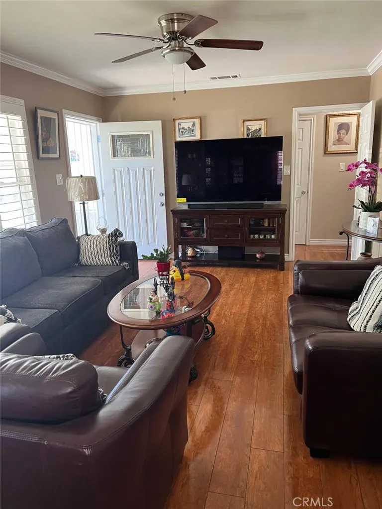 11508 Old River School Downey, CA 90241