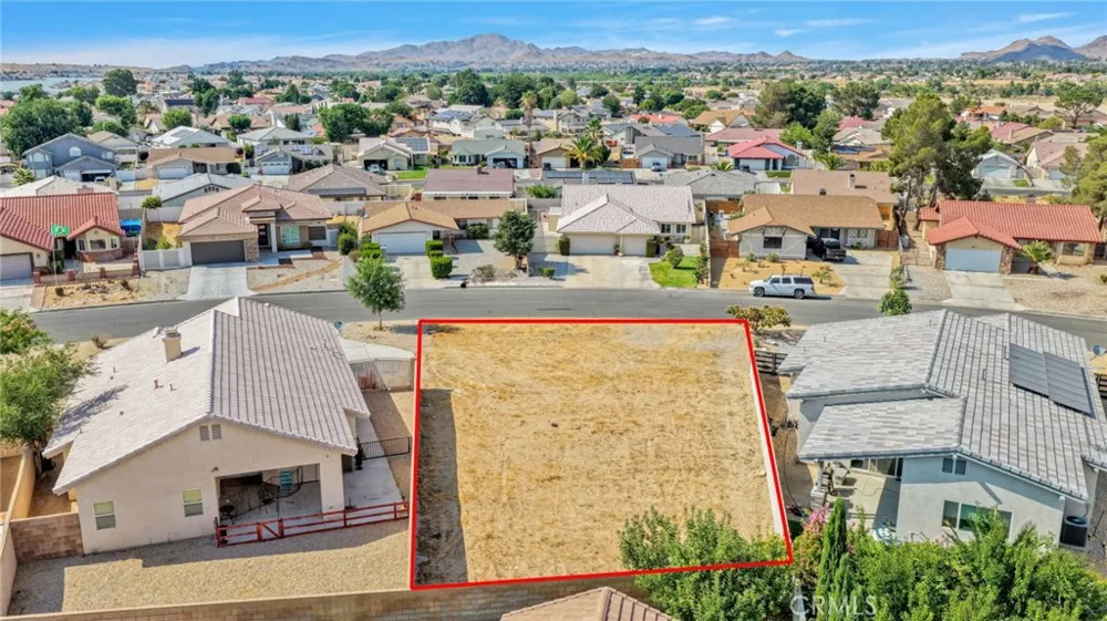 12977 Briarcliff Victorville, CA 92395