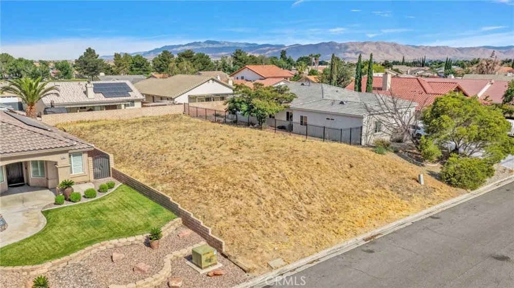 12819 Yellowstone Victorville, CA 92395