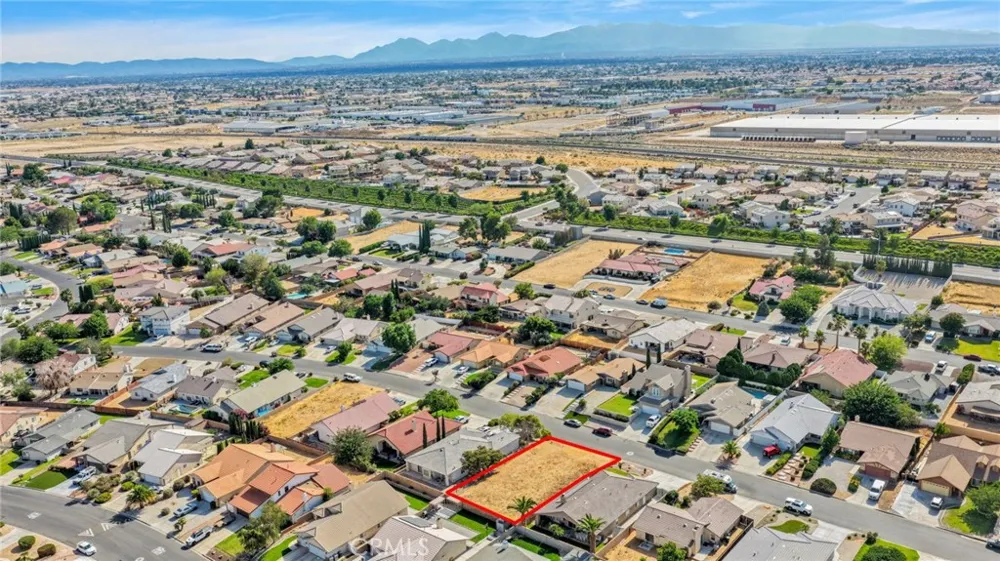 12819 Yellowstone Victorville, CA 92395