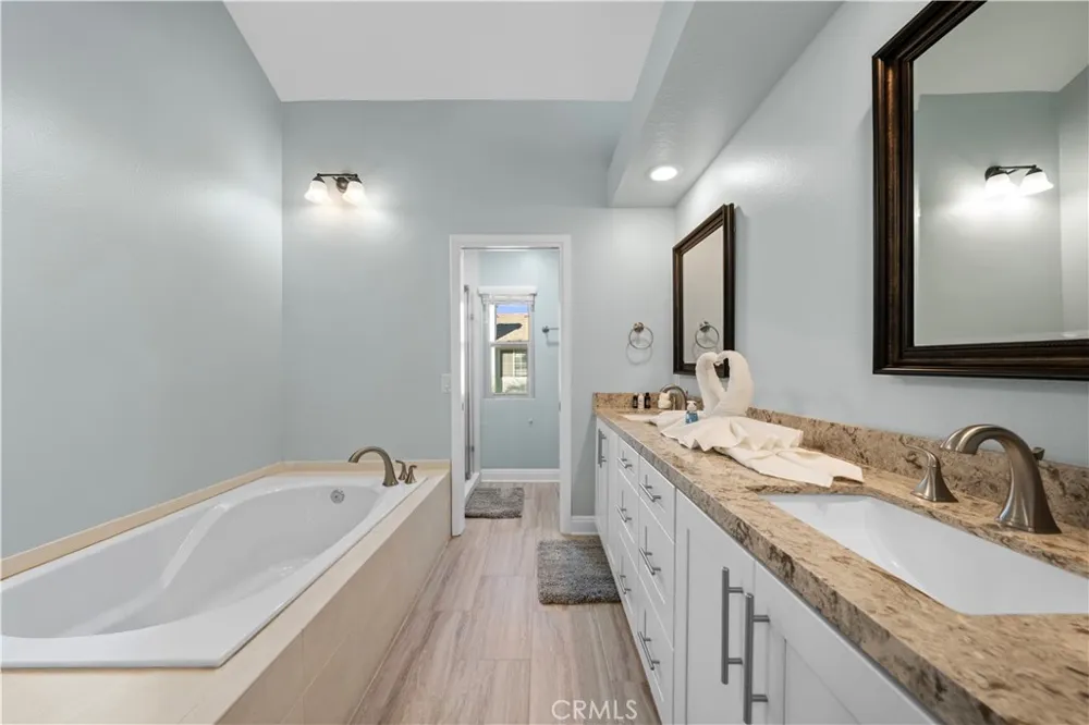 478 E Yale Irvine, CA 92614