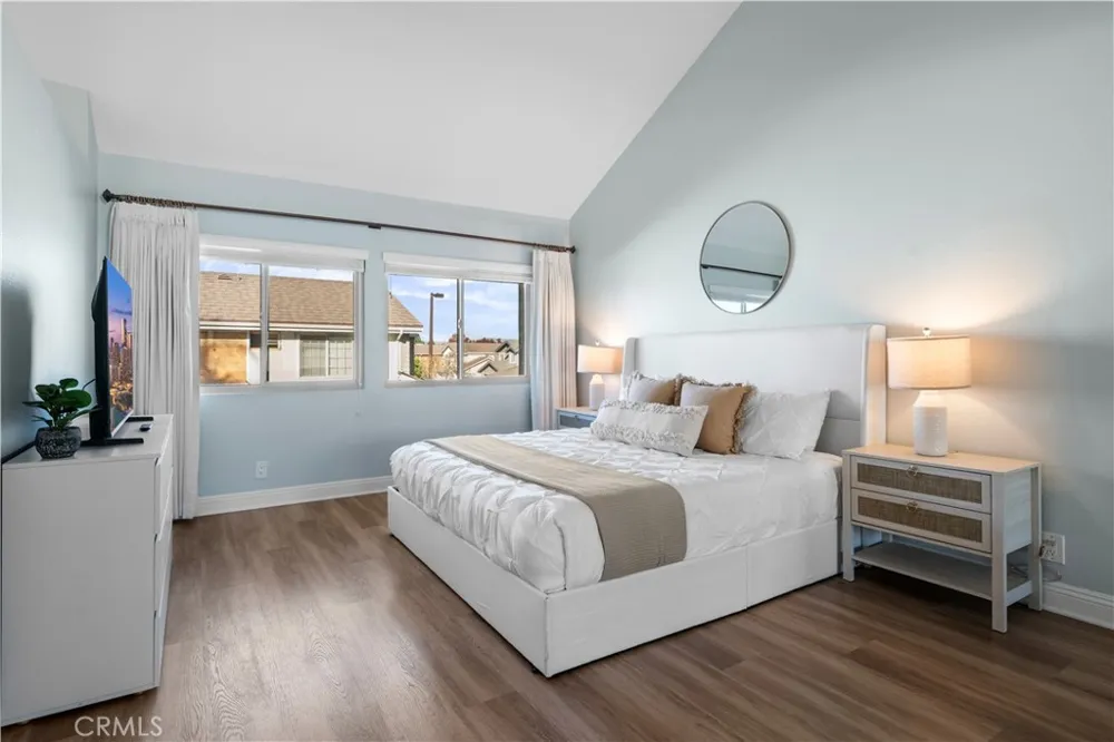 478 E Yale Irvine, CA 92614