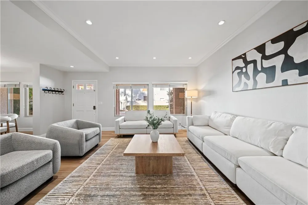478 E Yale Irvine, CA 92614