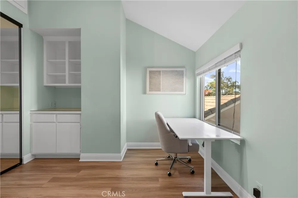 478 E Yale Irvine, CA 92614