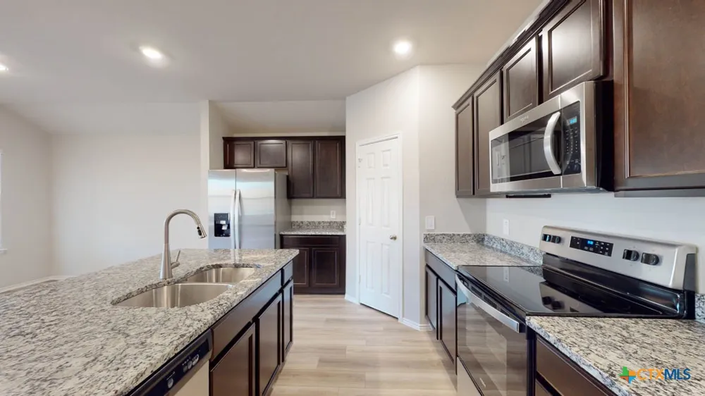 521 Hector Loop Georgetown, TX 78626