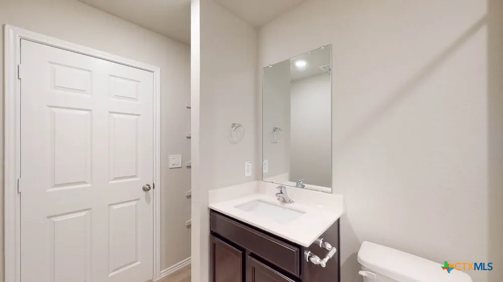 521 Hector Loop Georgetown, TX 78626