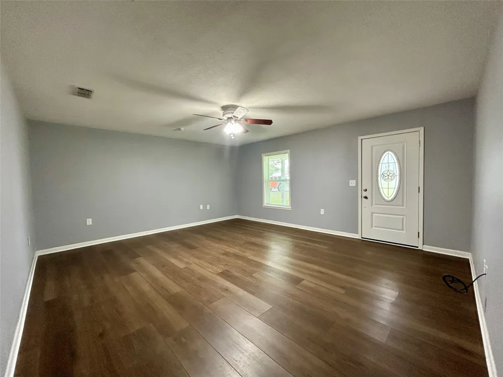111 S Canton Street Mexia, TX 76667