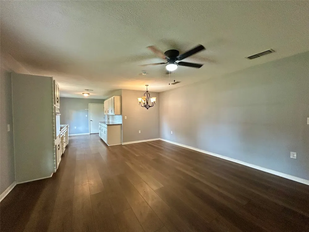 111 S Canton Street Mexia, TX 76667
