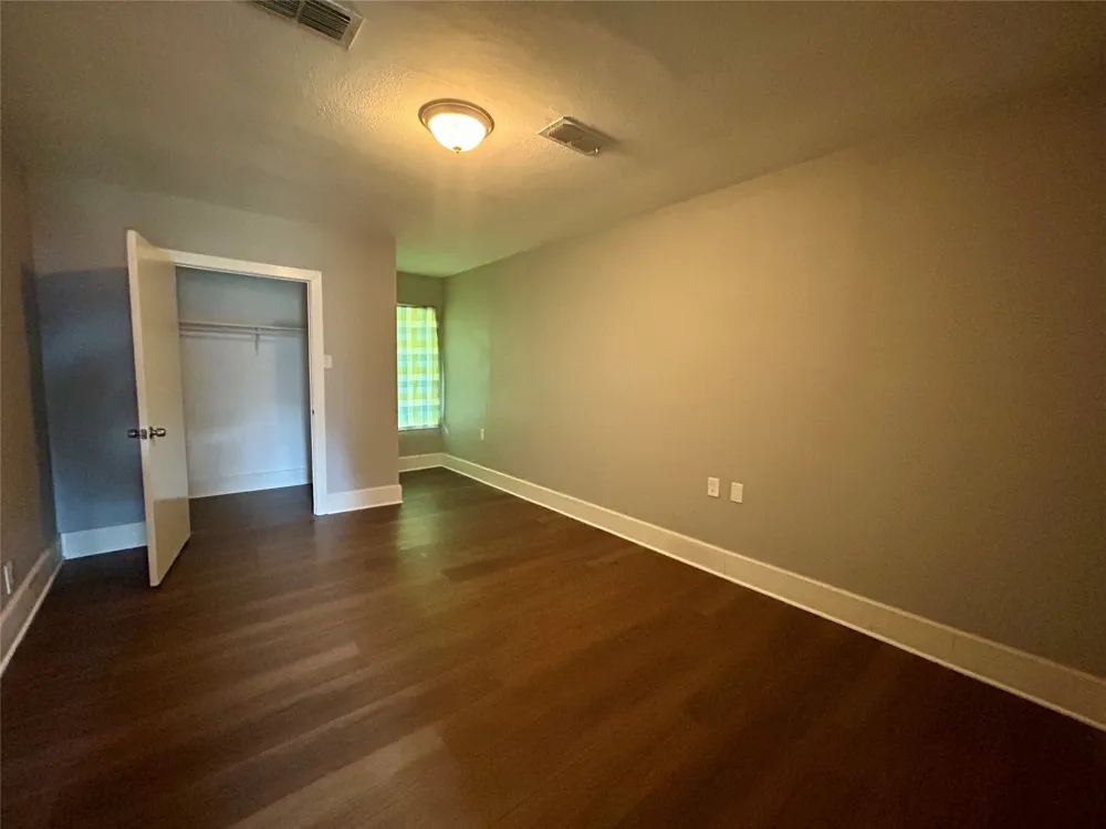 111 S Canton Street Mexia, TX 76667