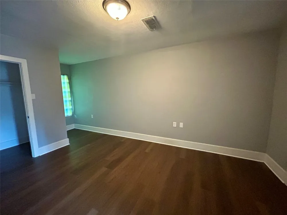 111 S Canton Street Mexia, TX 76667