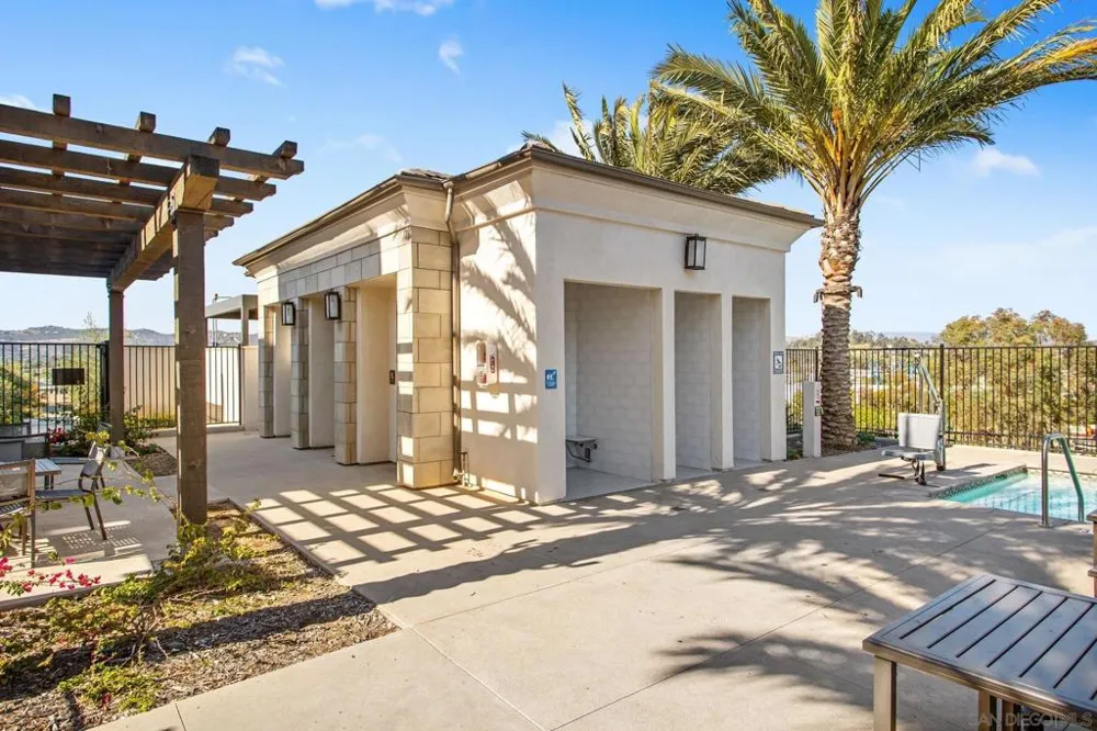 1202 Sunrise View #103 San Marcos, CA 92078