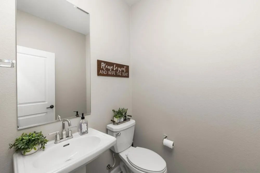 1202 Sunrise View #103 San Marcos, CA 92078