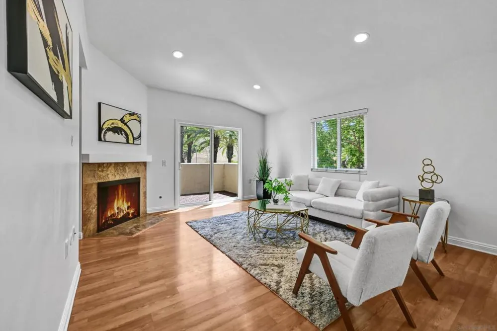 100 Sea Cliff #106 Oceanside, CA 92056
