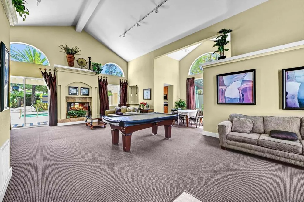 100 Sea Cliff #106 Oceanside, CA 92056