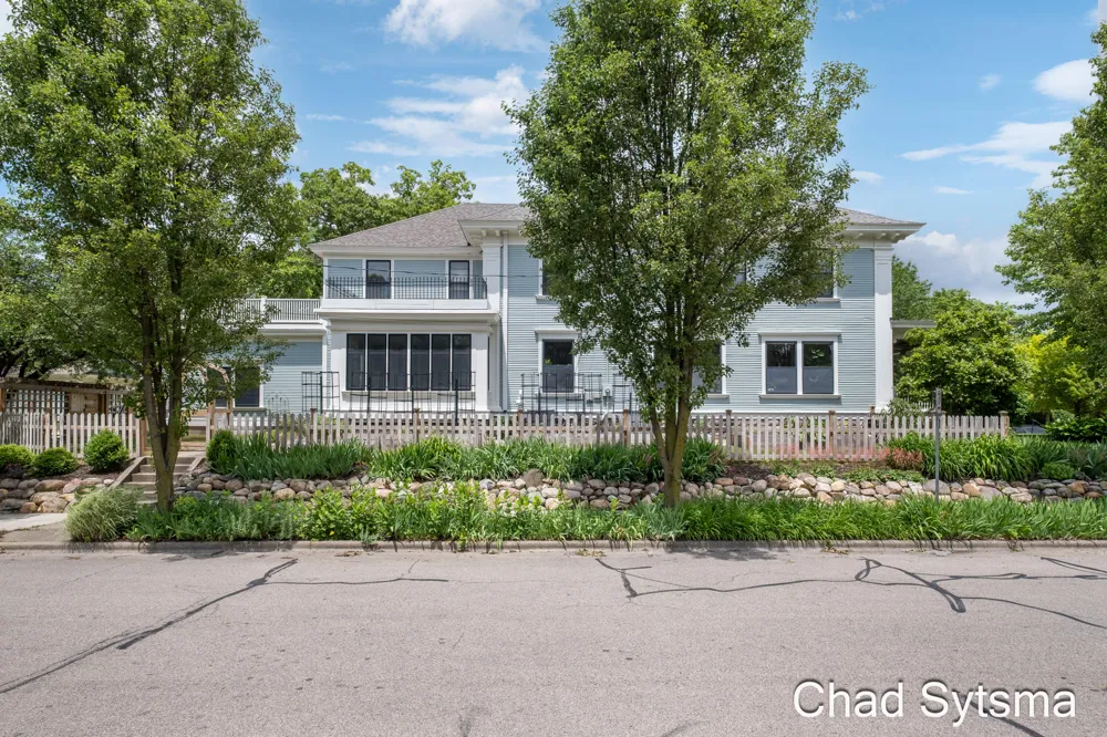 703 Madison Avenue SE Grand Rapids, MI 49503