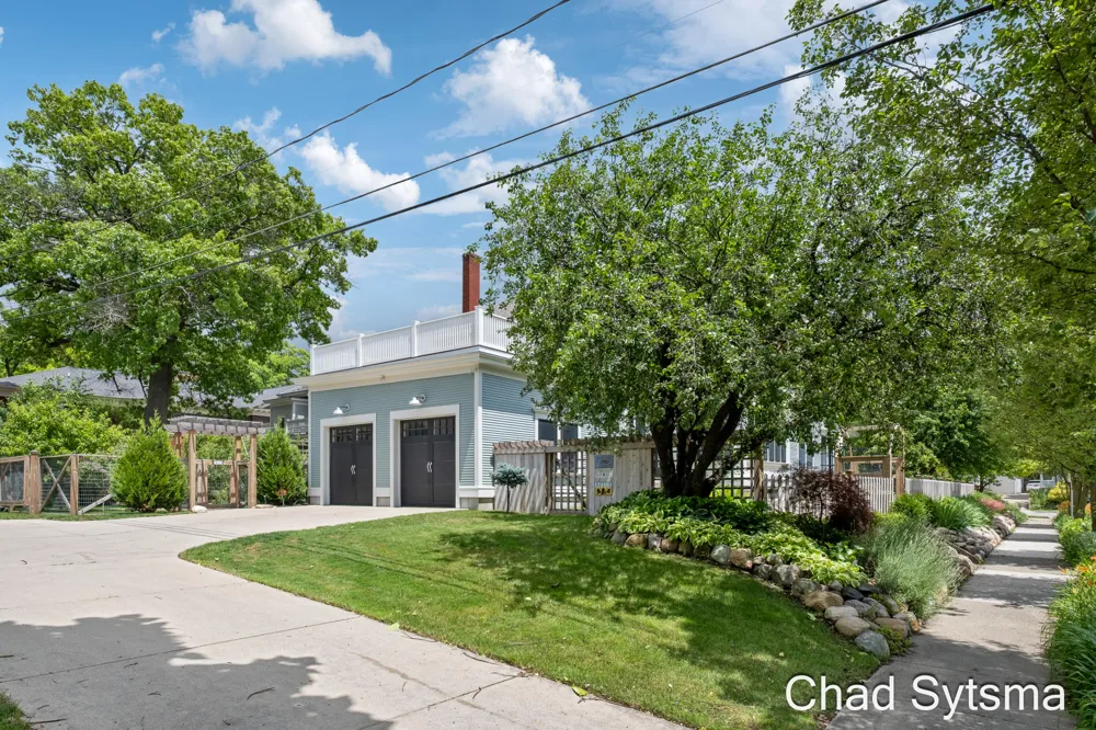 703 Madison Avenue SE Grand Rapids, MI 49503