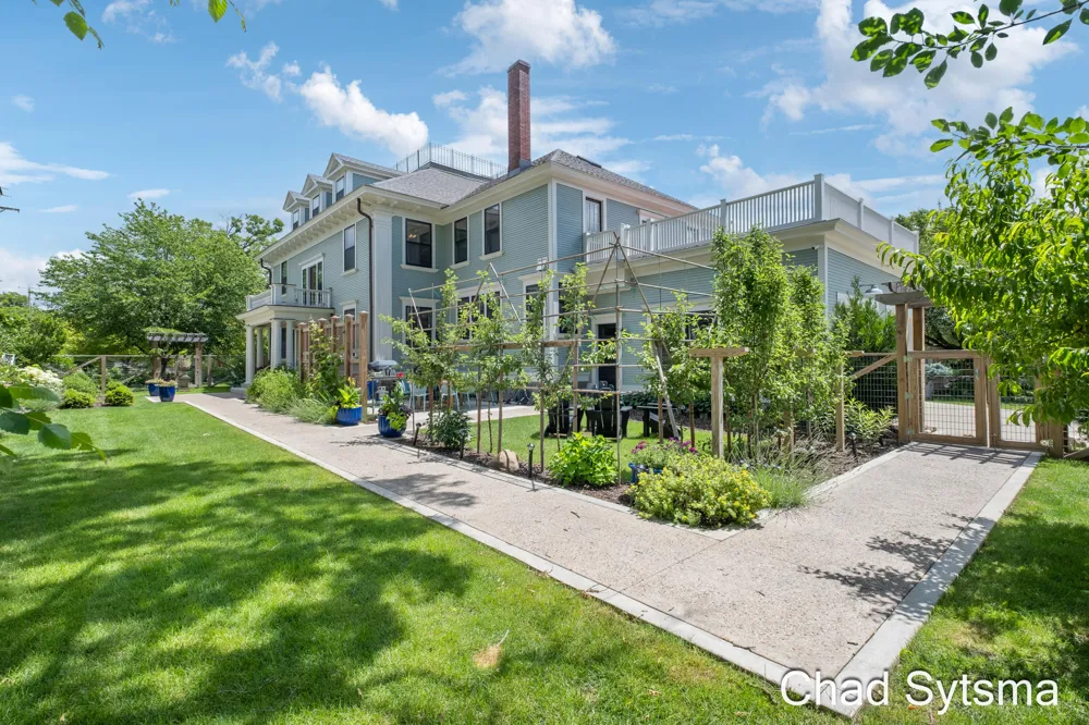 703 Madison Avenue SE Grand Rapids, MI 49503