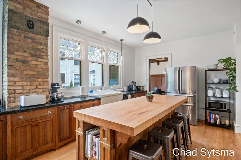 703 Madison Avenue SE Grand Rapids, MI 49503