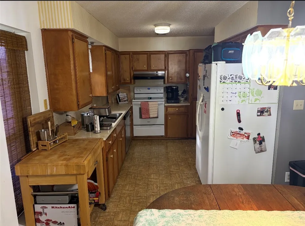 225 Sehorn Street Sinton, TX 78387