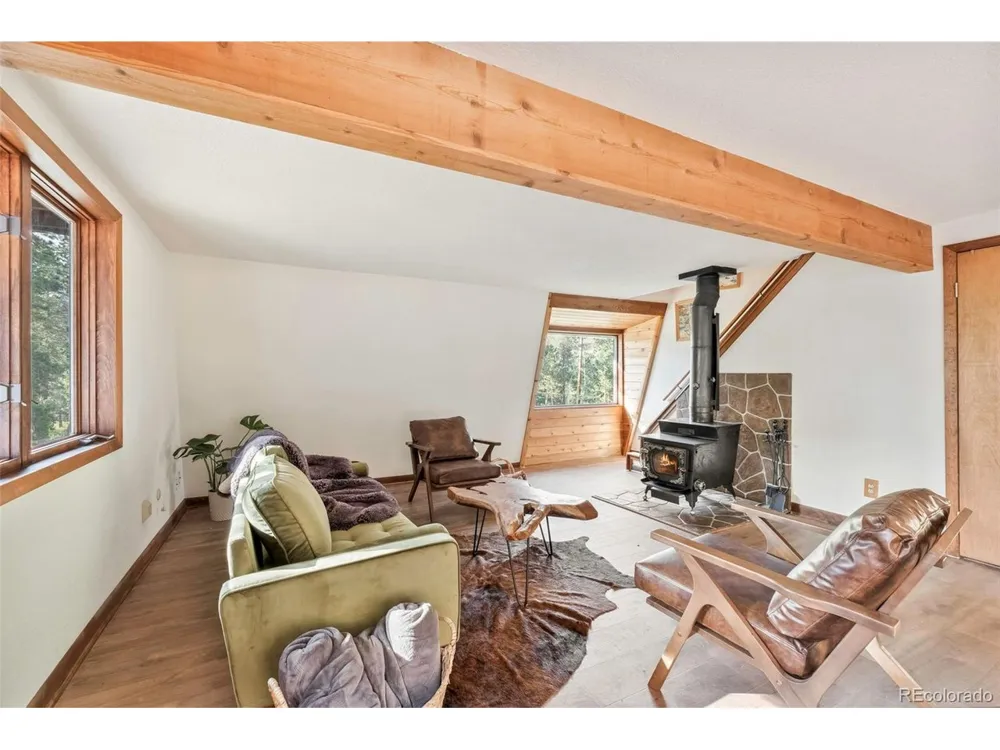 100 Raptor Point Road Golden, CO 80403