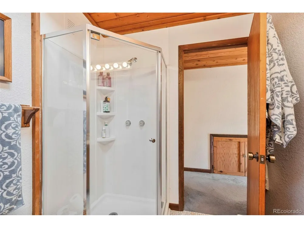 100 Raptor Point Road Golden, CO 80403