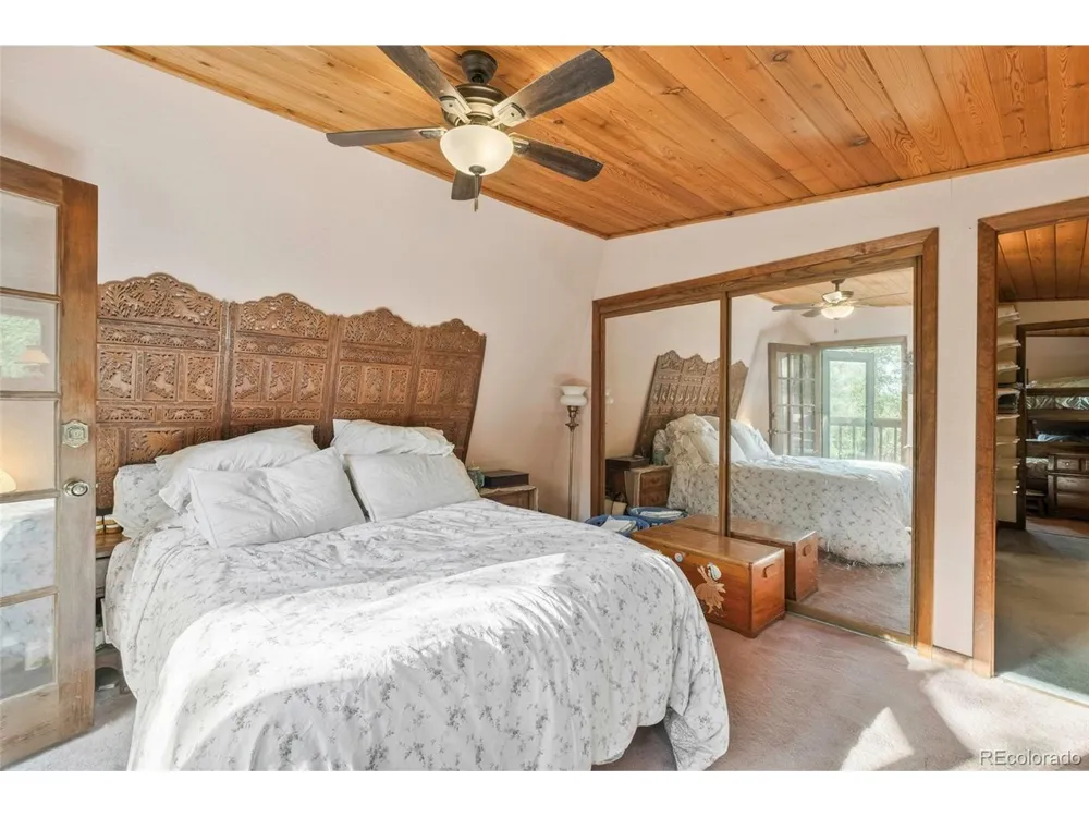 100 Raptor Point Road Golden, CO 80403