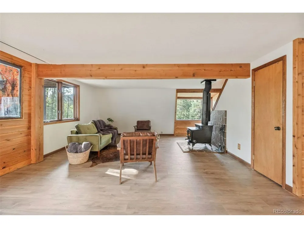 100 Raptor Point Road Golden, CO 80403