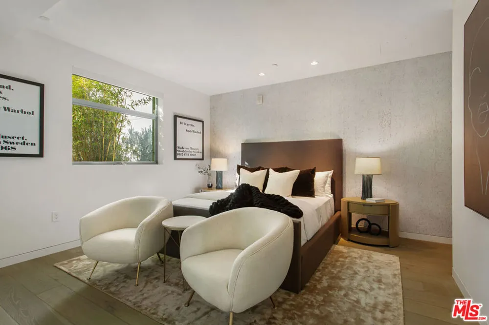 8600 Wilshire Boulevard #TH2 Beverly Hills, CA 90211