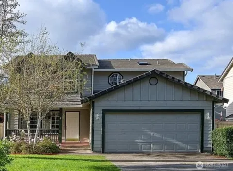 9124 Lewis NE