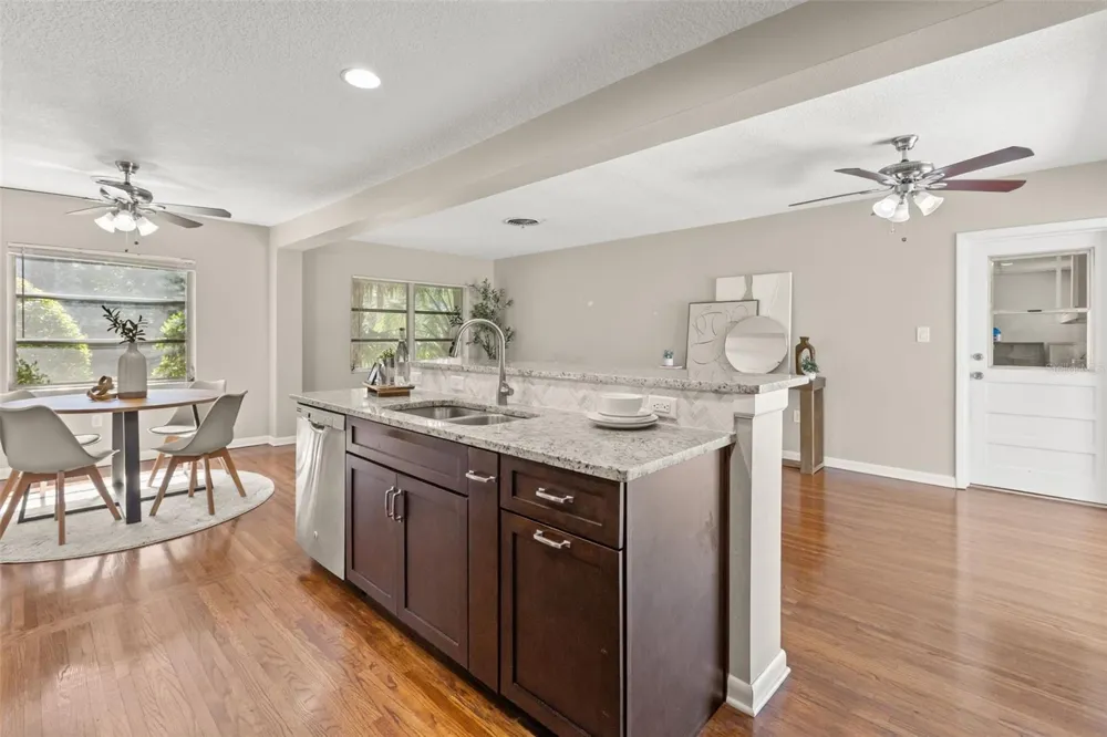 820 RUGBY STREET Orlando, FL 32804