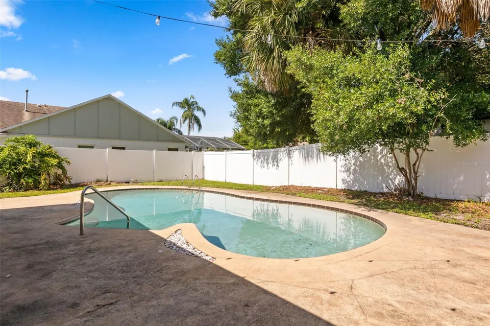 820 RUGBY STREET Orlando, FL 32804