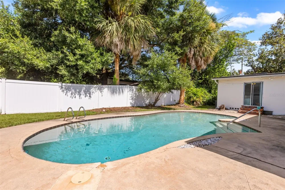 820 RUGBY STREET Orlando, FL 32804