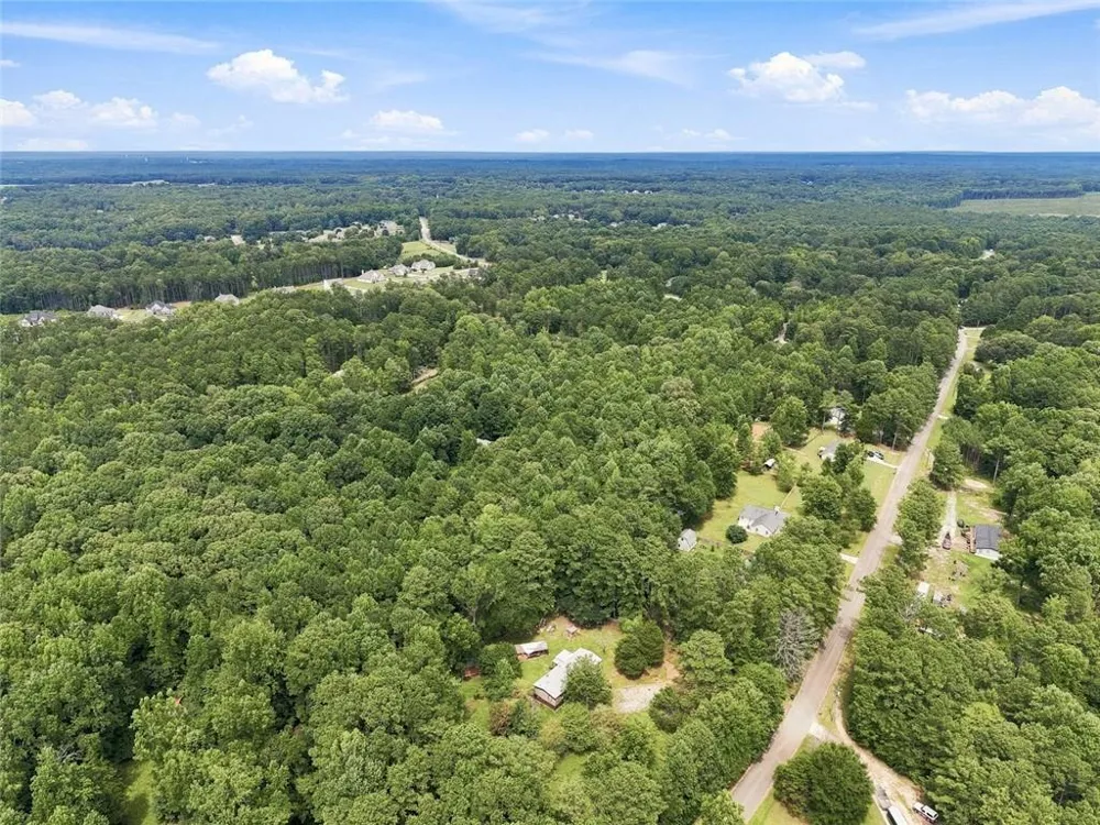 155 Skyview Road Senoia, GA 30276